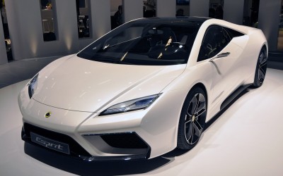 Lotus στο Παρίσι – Esprit