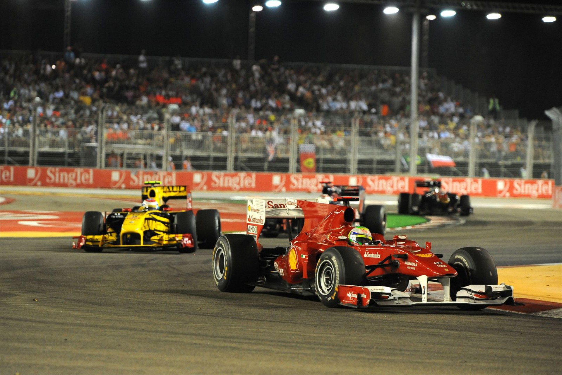 H Ferrari πιέζει τον Massa να βοηθήσει τον Alonso