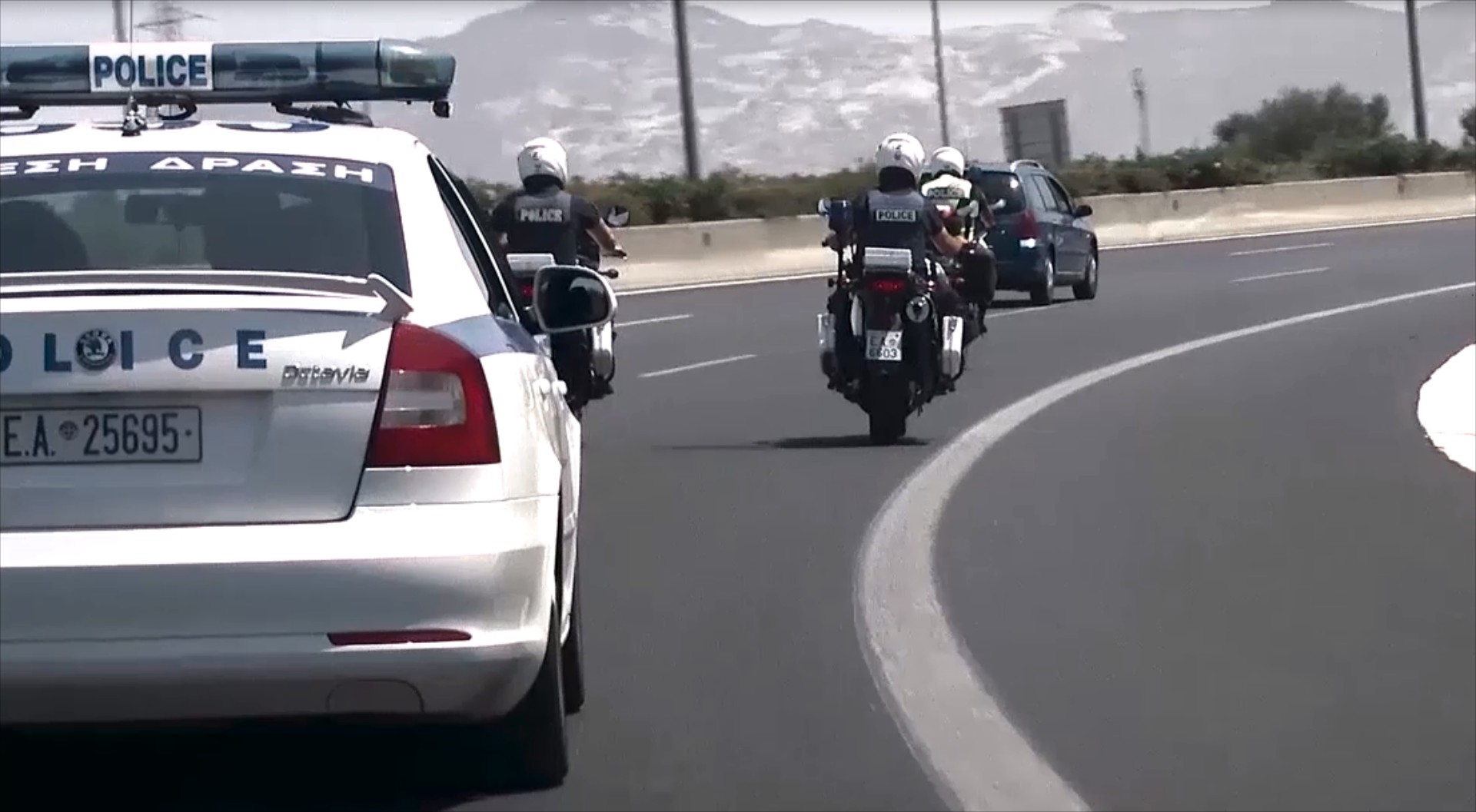 Έλεγχοι και μπλόκα παντού από την Ελληνική Αστυνομία μέσα στις γιορτές