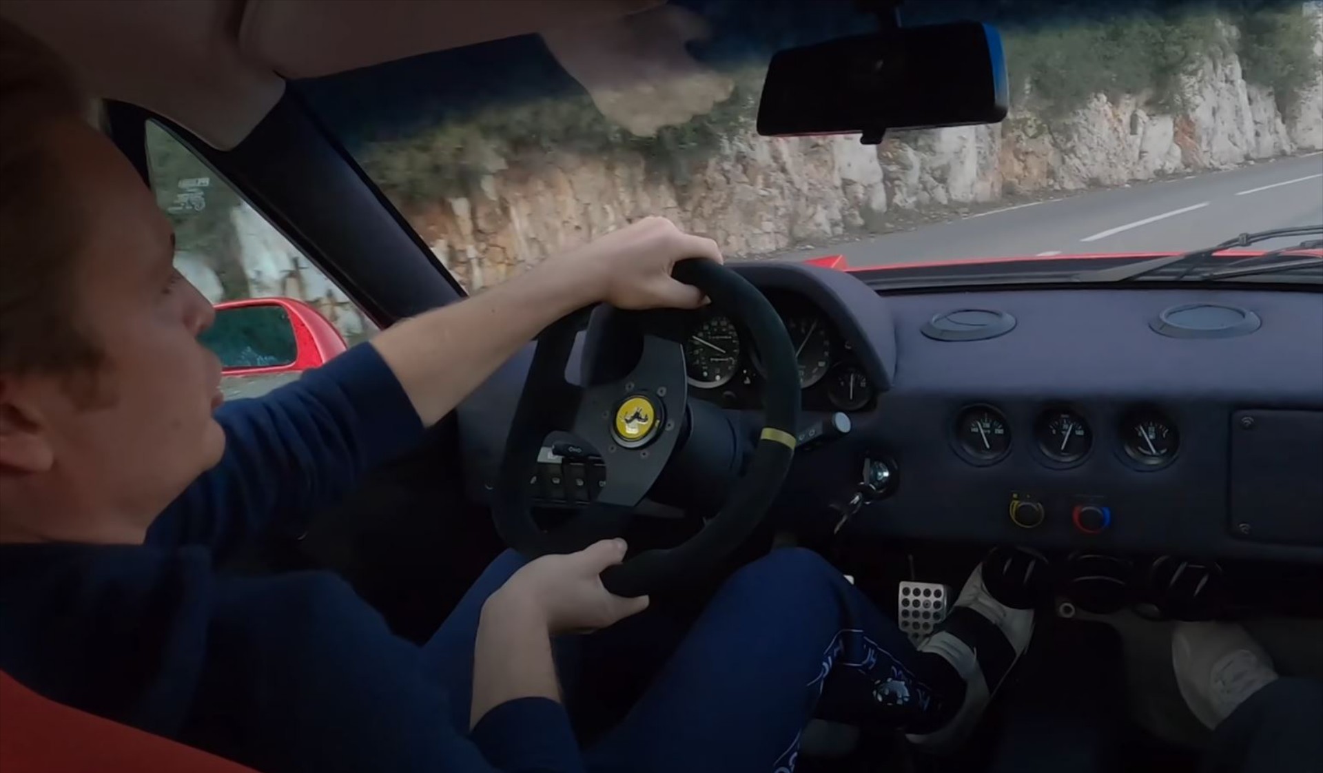 Ο Nico Rosberg παραβίασε κόκκινο και την πάτησε με δανεική Ferrari F40 [Video]