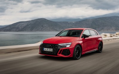 Το εκρηκτικό Audi RS 3 των 400 ίππων ήρθε στην Ελλάδα (Δες την τιμή του)