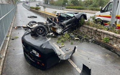 Πώς παραμένεις τόσο cool όταν η Lotus σου κόβεται στα δύο; Δείτε το video