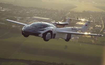 To ιπτάμενο αυτοκίνητο AirCar πήρε έγκριση για πτήσεις