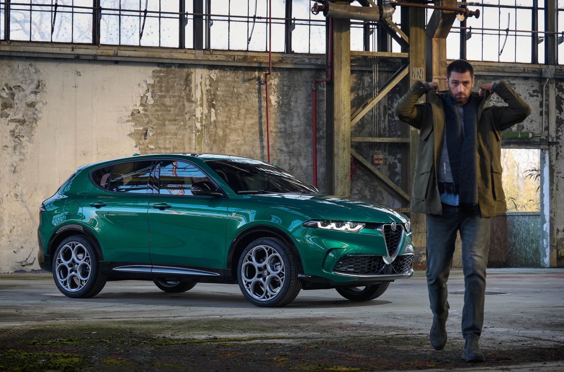 Γνωρίστε την Alfa Romeo Tonale μέσα από 6 video
