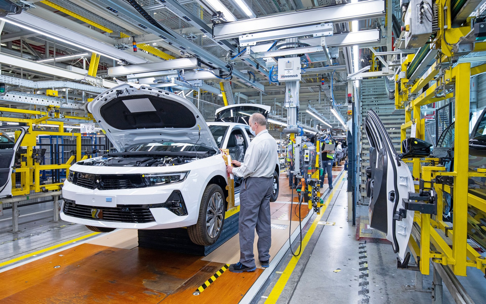 Πού κατασκευάζεται το νέο Opel Astra; [video]
