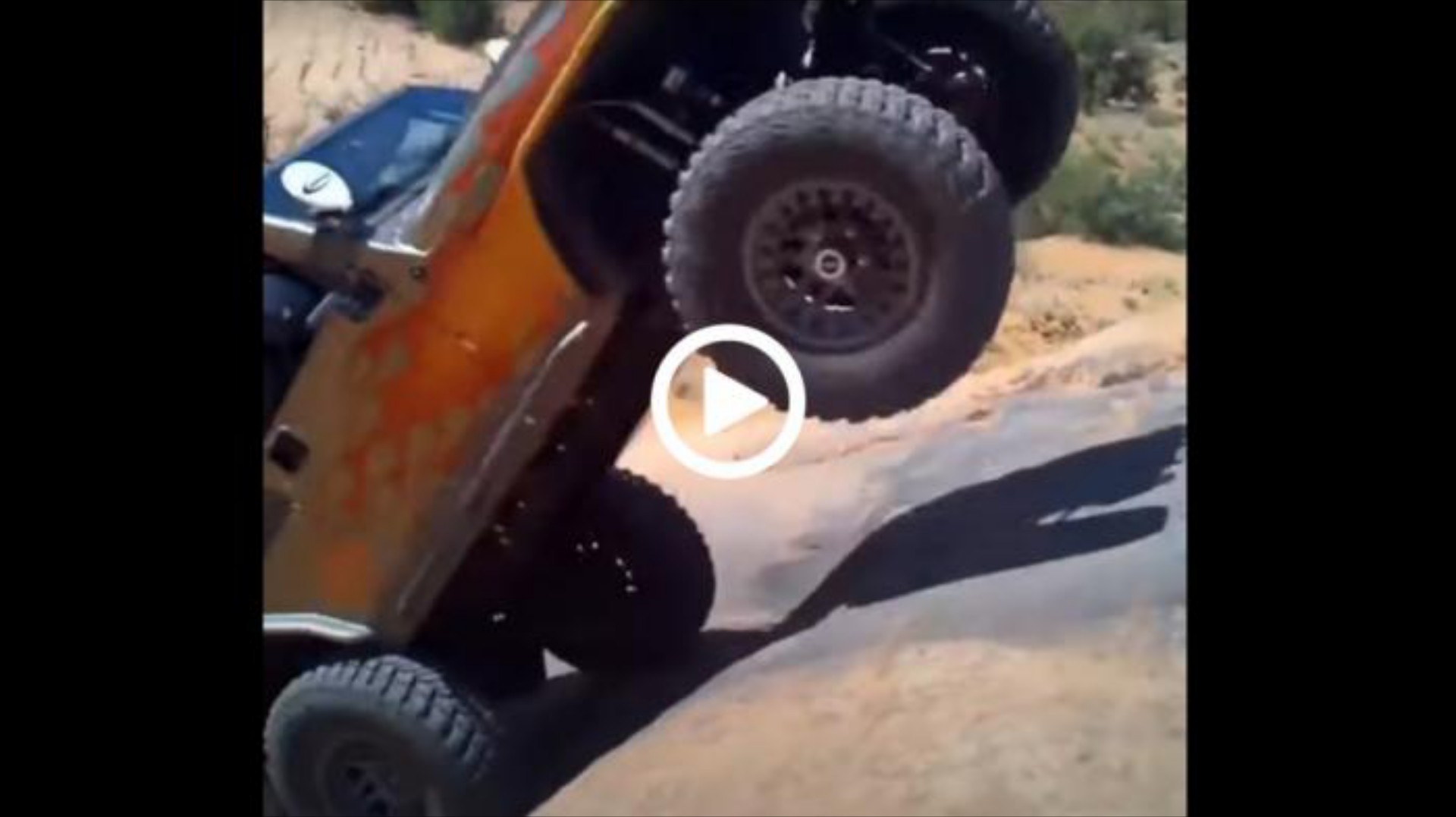 Jeep Wrangler πάει για offroad και τουμπάρει [video] 