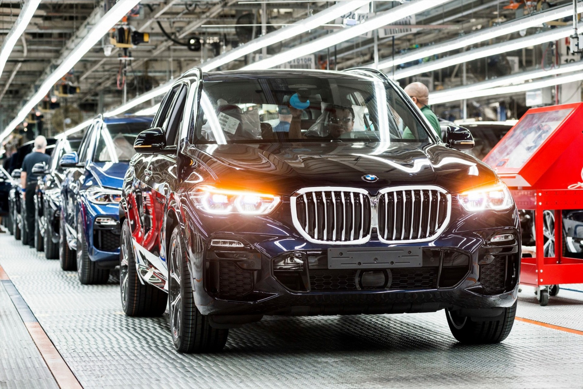 Πού βρίσκεται το μεγαλύτερο εργοστάσιο της BMW