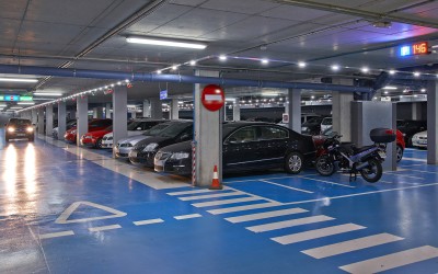 Τράκαρα σε parking. Με καλύπτει η ασφάλεια;