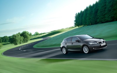 Lexus CT200h: εκπέμπει CO2 μόλις 87gr/km