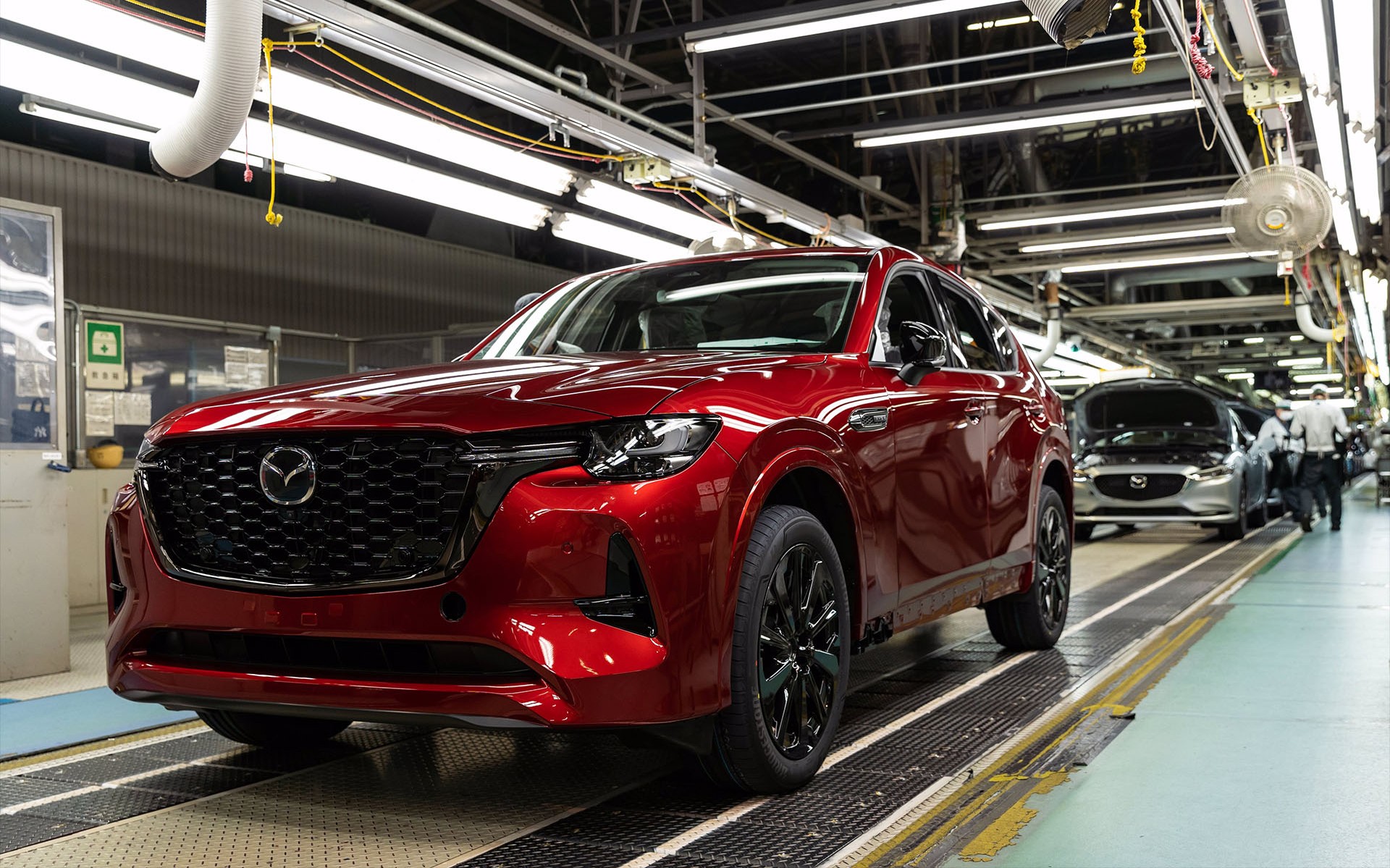 Ξεκίνησε η παραγωγή του Mazda CX-60. Πότε έρχεται στην Ελλάδα;