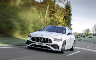 Με 408 ίππους από 2.0 λίτρα έρχεται η νέα Mercedes-AMG C43 4Matic