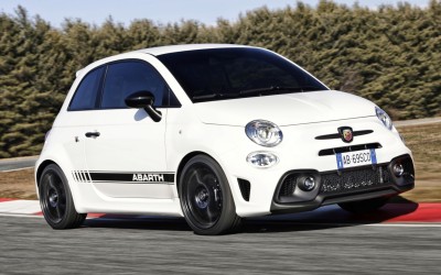Τα δύο πιο γρήγορα Abarth 595/695 ήρθαν στην Ελλάδα - Δείτε τιμές