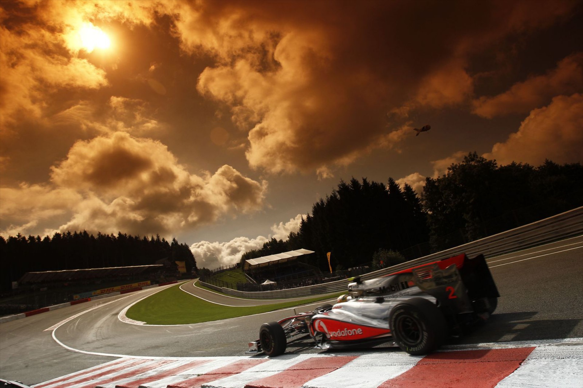 F1: η Vodafone και η Vodafone McLaren Mercedes παρατείνουν την συνεργασία τους