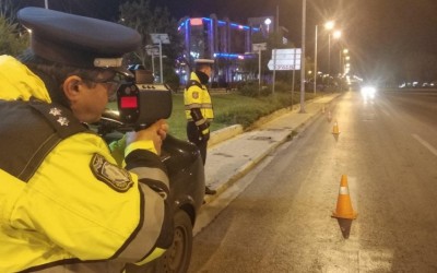 Παραλιακή: Η Τροχαία έκοψε 147 κλήσεις σε ένα βράδυ