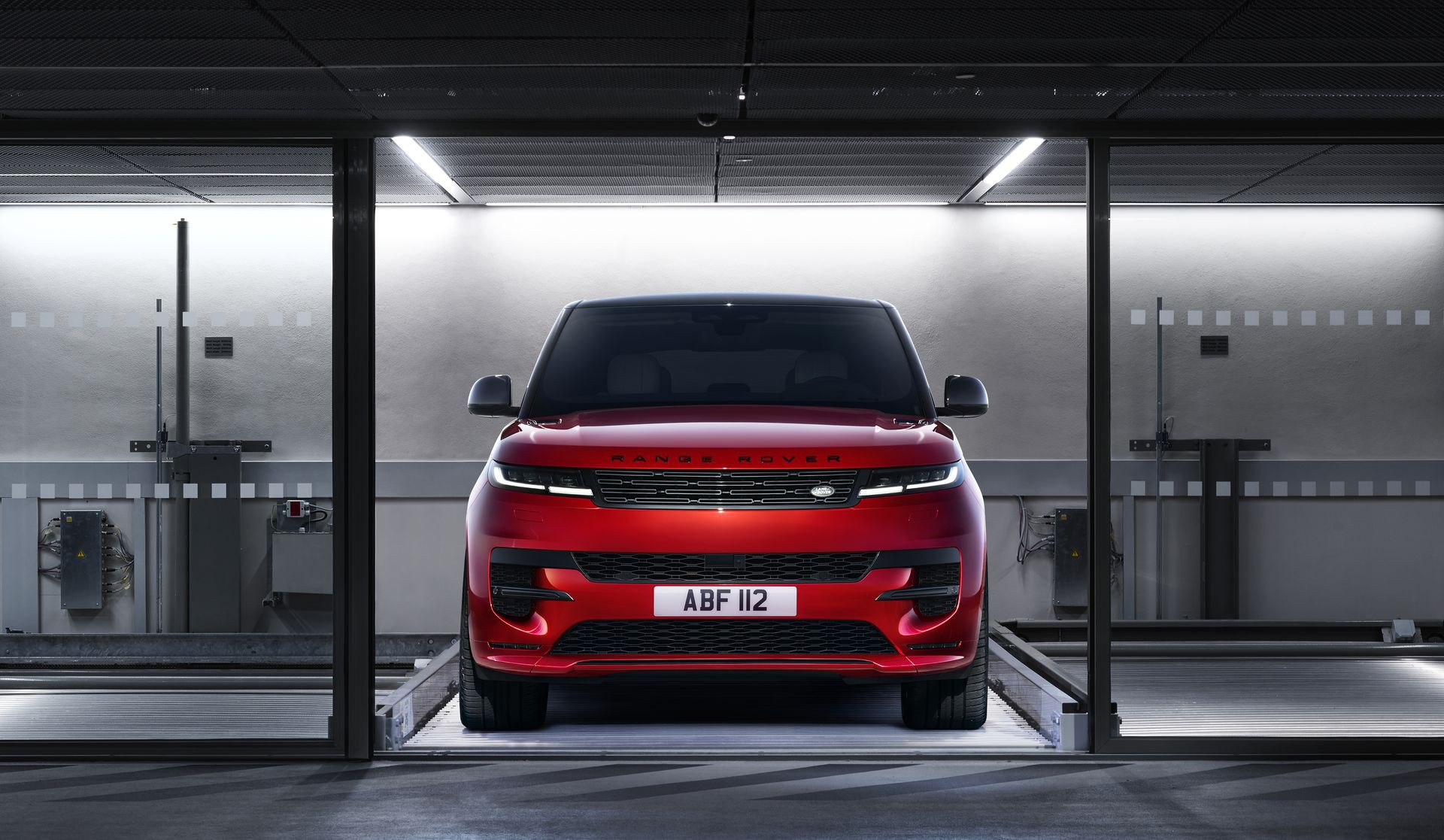Νέο Range Rover Sport: Αυτή είναι η τιμή του στην Ελλάδα