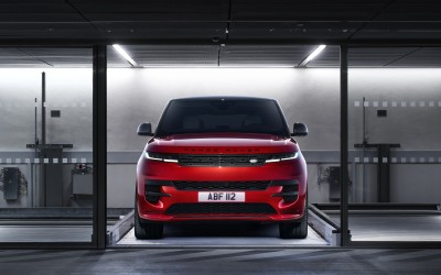 Νέο Range Rover Sport: Αυτή είναι η τιμή του στην Ελλάδα