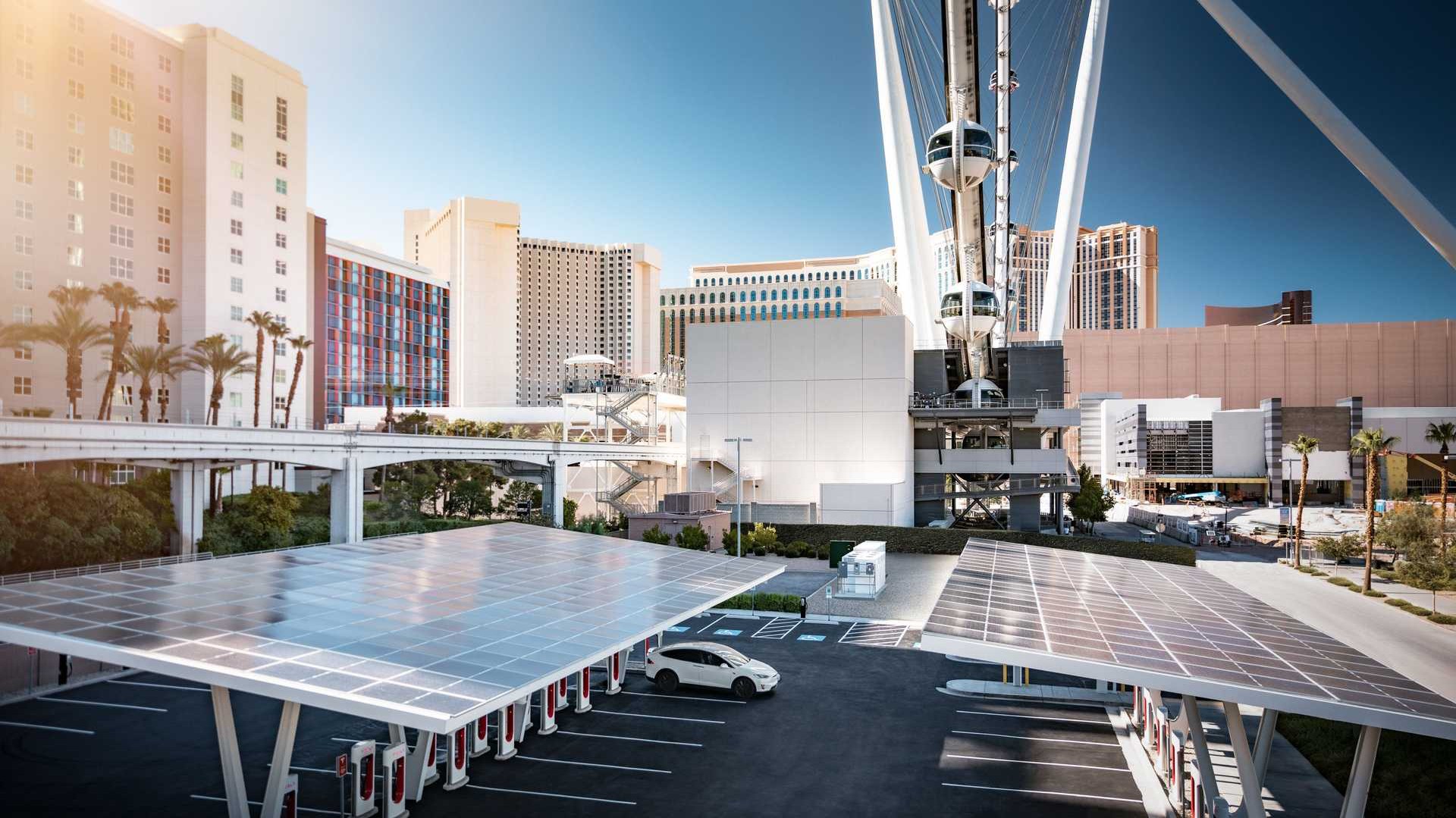 Αυτός είναι ο μεγαλύτερος σταθμός φορτιστών Tesla στον κόσμο