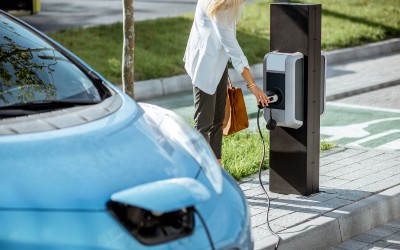 «Ηλεκτροκίνηση παντού», το νέο σύνθημα του Υπ. Περιβάλλοντος