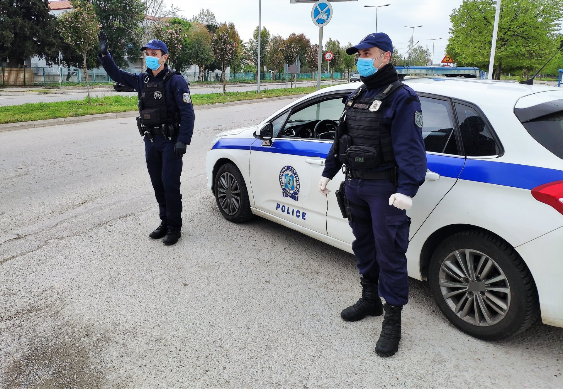 Η αστυνομία κόβει 700 κλήσεις/ημέρα στην Αττική- Ποια είναι η πρώτη παράβαση; 