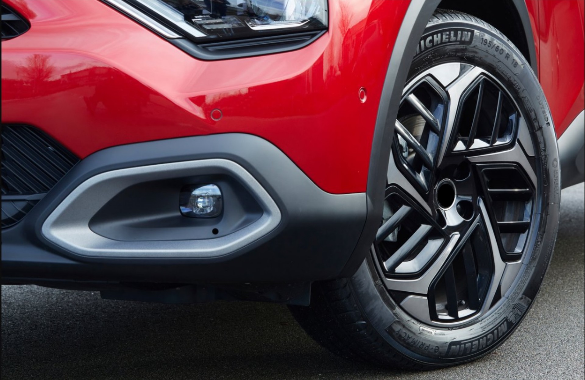 Οικογενειακό coupe crossover χωρίς Τέλη Κυκλοφορίας, με έκπτωση 3.000 € - Ποιο είναι;