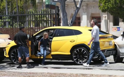 O 10χρονος γιός του Ben Affleck τράκαρε μια Lamborghini Urus! [video]