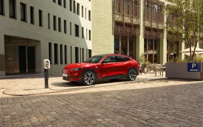 Ford Mustang Mach-E: Το παραγγέλνεις online και το παραλαμβάνεις στο σπίτι