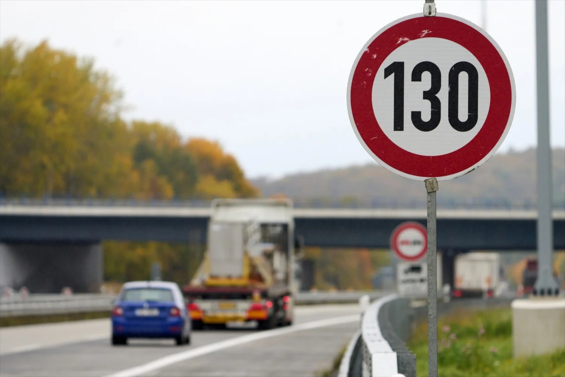 Θα σωθούν οι Autobahn; Ποιοι και γιατί θέλουν όρια ταχύτητας στη Γερμανία