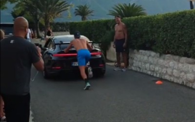 Νόβακ Τζόκοβιτς: Γιατί σπρώχνει με τα χέρια μια Porsche 911 GT3; [video]