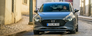 Δοκιμή Mazda 3 2.0 e-Skyactiv G 150: Middle ground
