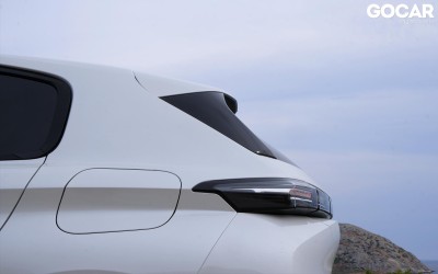 Premium οικογενειακό μικρομεσαίο με χώρο αποσκευών 412 lt και τιμή 28.200 € - Ποιο είναι;