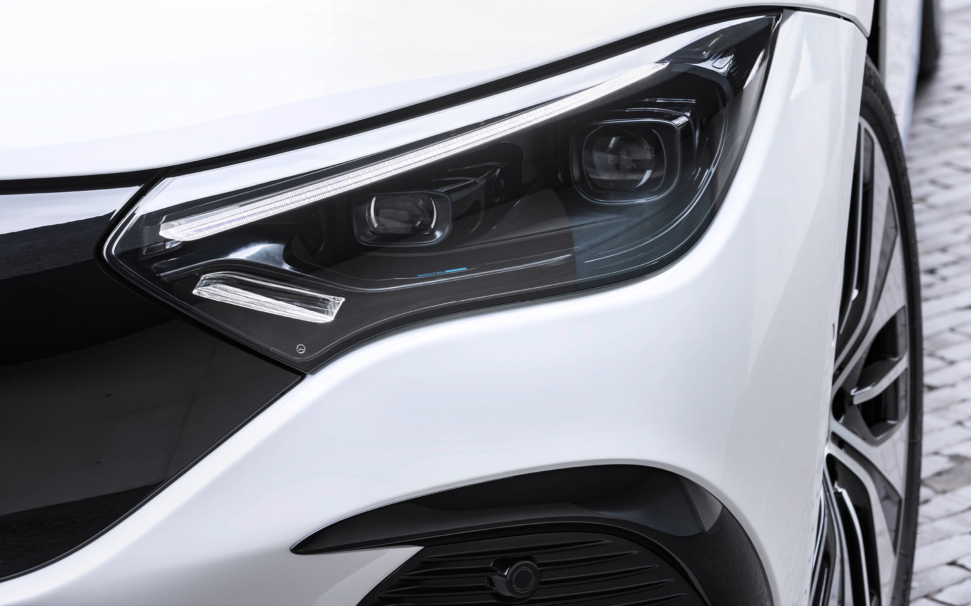 Δες το εσωτερικό της Mercedes-Benz EQE SUV!