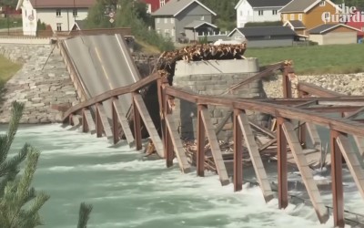 Σοκ! Κατέρρευσε γέφυρα στη Νορβηγία και εγκλωβίστηκαν οδηγοί! [video]