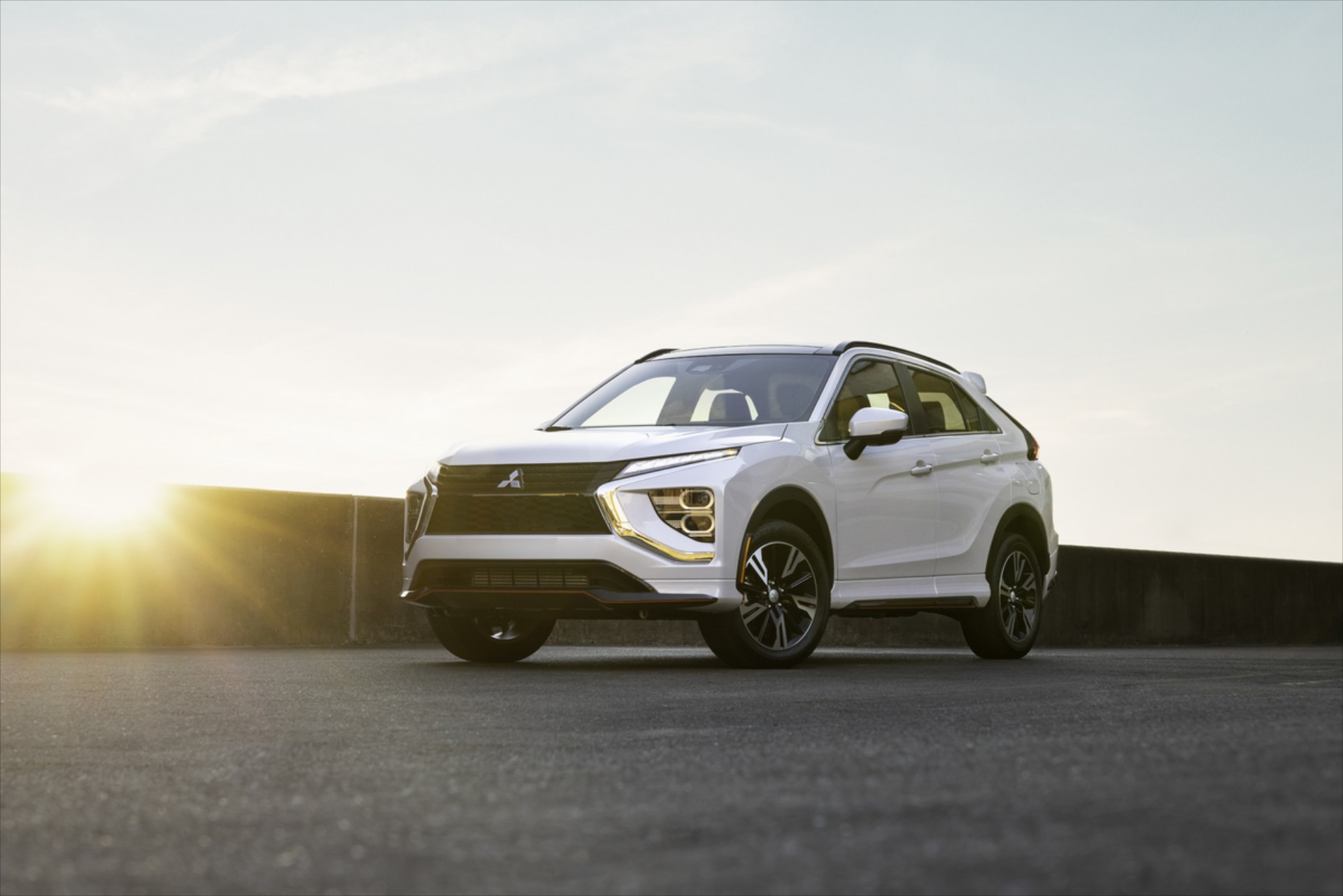 Ευκαιρία: Ετοιμοπαράδοτο το plug-in υβριδικό SUV με την πιο γρήγορη φόρτιση!