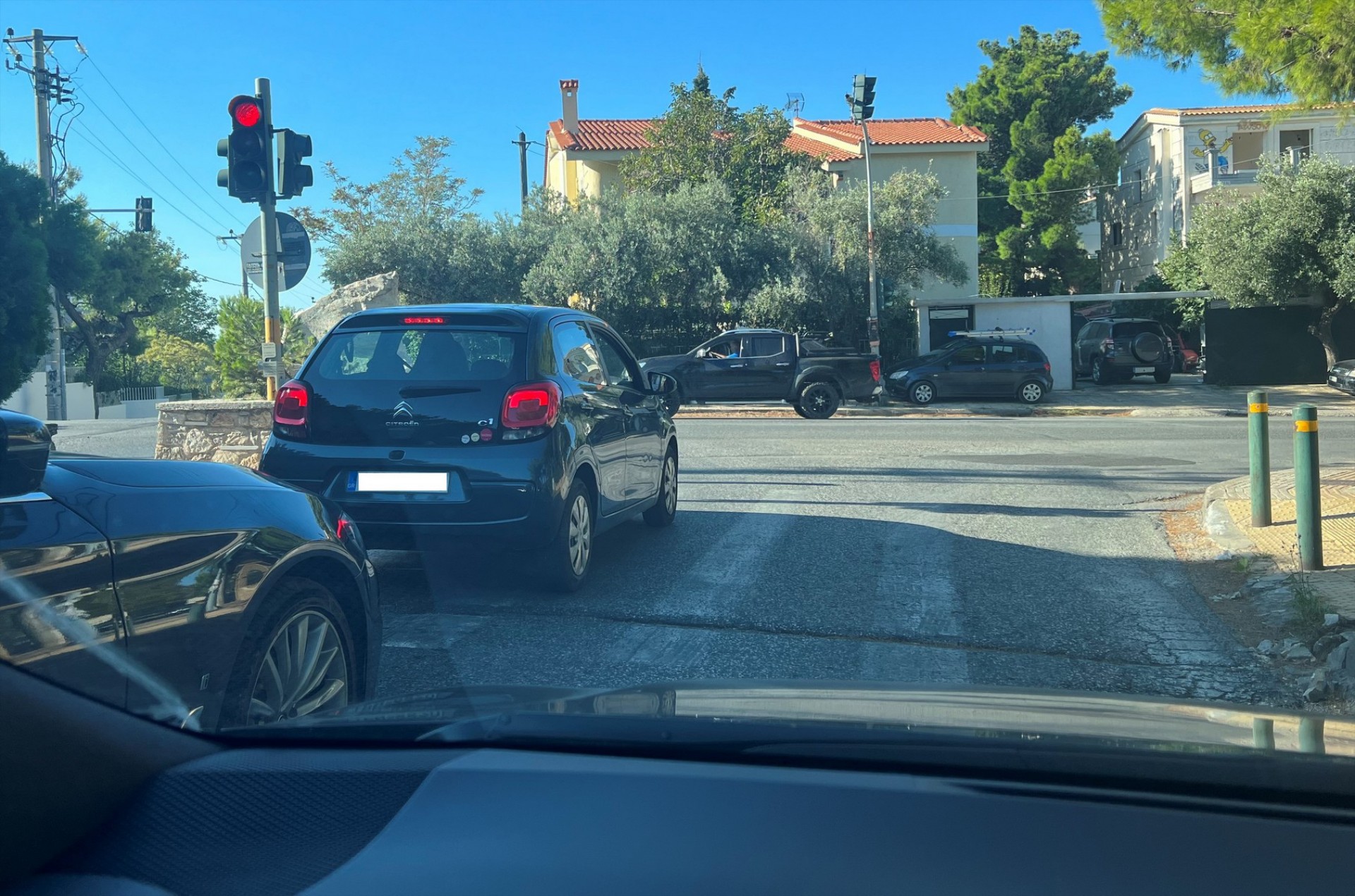Η παράβαση που κάνουν σχεδόν όλοι οι οδηγοί - Έχει πρόστιμο 700 ευρώ