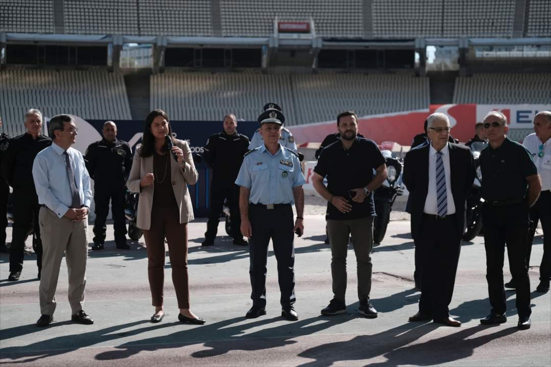Η Ελληνική Αστυνομία εκπαιδεύει μαθητές στην υπερειδική του ΟΑΚΑ  
