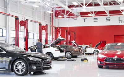 Tesla: Αναβλήθηκε το ραντεβού για service; Θα πάρεις αποζημίωση $100
