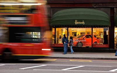 To Aston Martin Cygnet στο Harrods