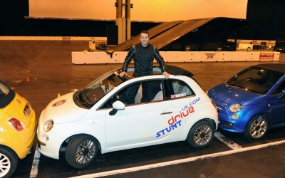 FIAT 500: Το απόλυτο παρκάρισμα που του χάρισε το ρεκόρ Guinness [video]