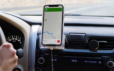 Η απόλυτη σύγκριση Google Maps vs Apple Maps - Ποιο app κερδίζει;