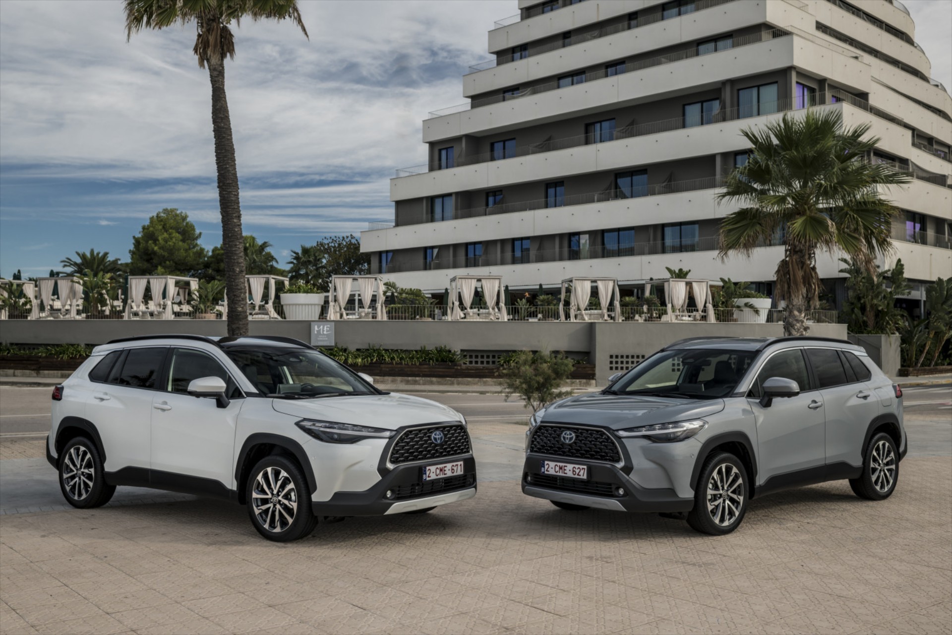 Toyota Corolla Cross: Πότε έρχεται η φθηνότερη υβριδική έκδοση του νέου SUV;
