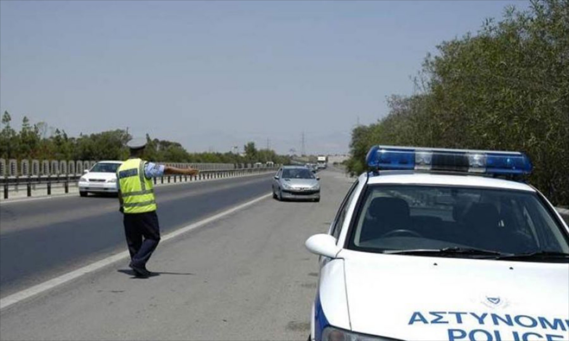 ΣΟΚ στους ελληνικούς δρόμους: Χιλιάδες οδηγούν χωρίς δίπλωμα