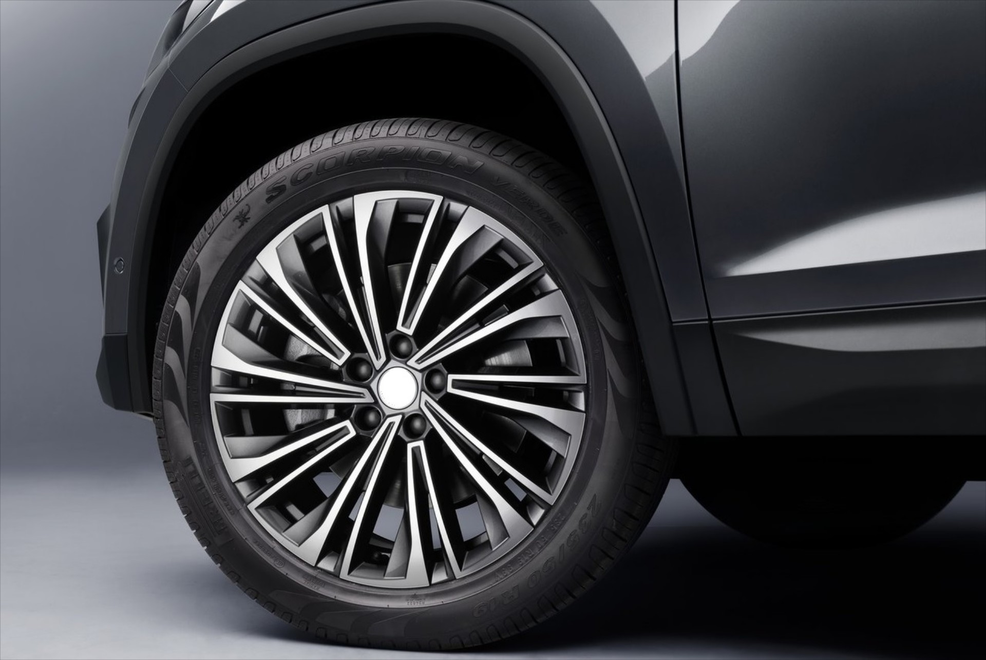 Ποιο είναι το μεγαλύτερο SUV που παίρνεις με έως 32.000 €;