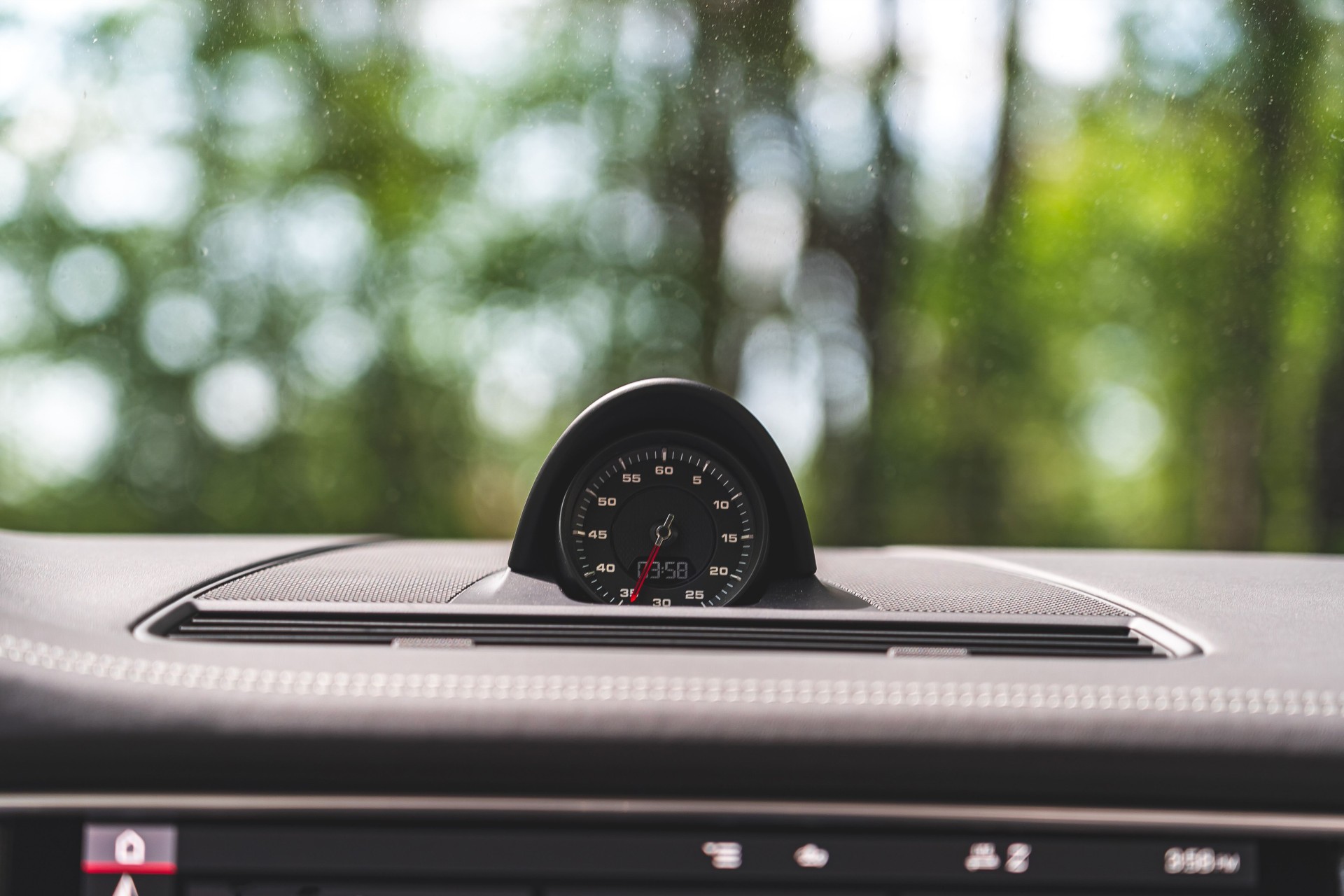 Αλλαγή ώρας 2025: Ποια μέρα αλλάζει η ώρα και πως  επηρεάζει την οδήγηση 