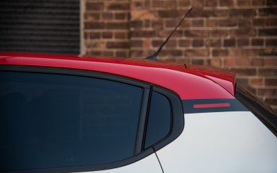 Άνετο supermini με 100 PS, κατανάλωση 4,2 lt/100 km, μηδενικά Τέλη και τιμή 20.000 € - Ποιο είναι;