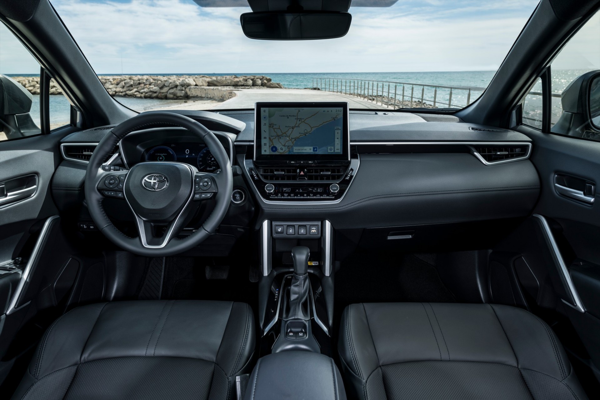 Υβριδικό Toyota SUV με 197 PS, πορτμπαγκάζ 425 lt, μηδενικά Τέλη και 33.000 € – Ποιο είναι;