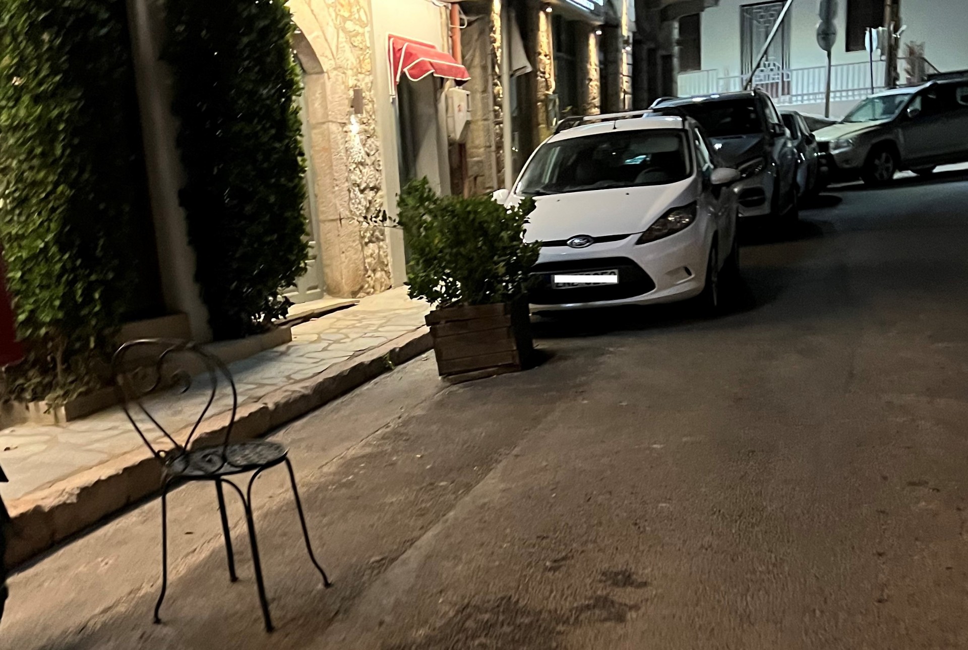 Καβάτζωμα θέσης: Πόσο είναι το πρόστιμο για αυτή την κακή συνήθεια