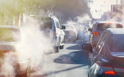 Σοκαριστικό: 2 ώρες στο καυσαέριο μας χαλάνε τον εγκέφαλο!