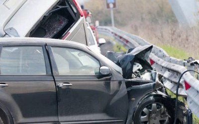 Τράκαρες με καινούργιο αυτοκίνητο; Πόσο πιο ακριβή και δύσκολη είναι η επισκευή