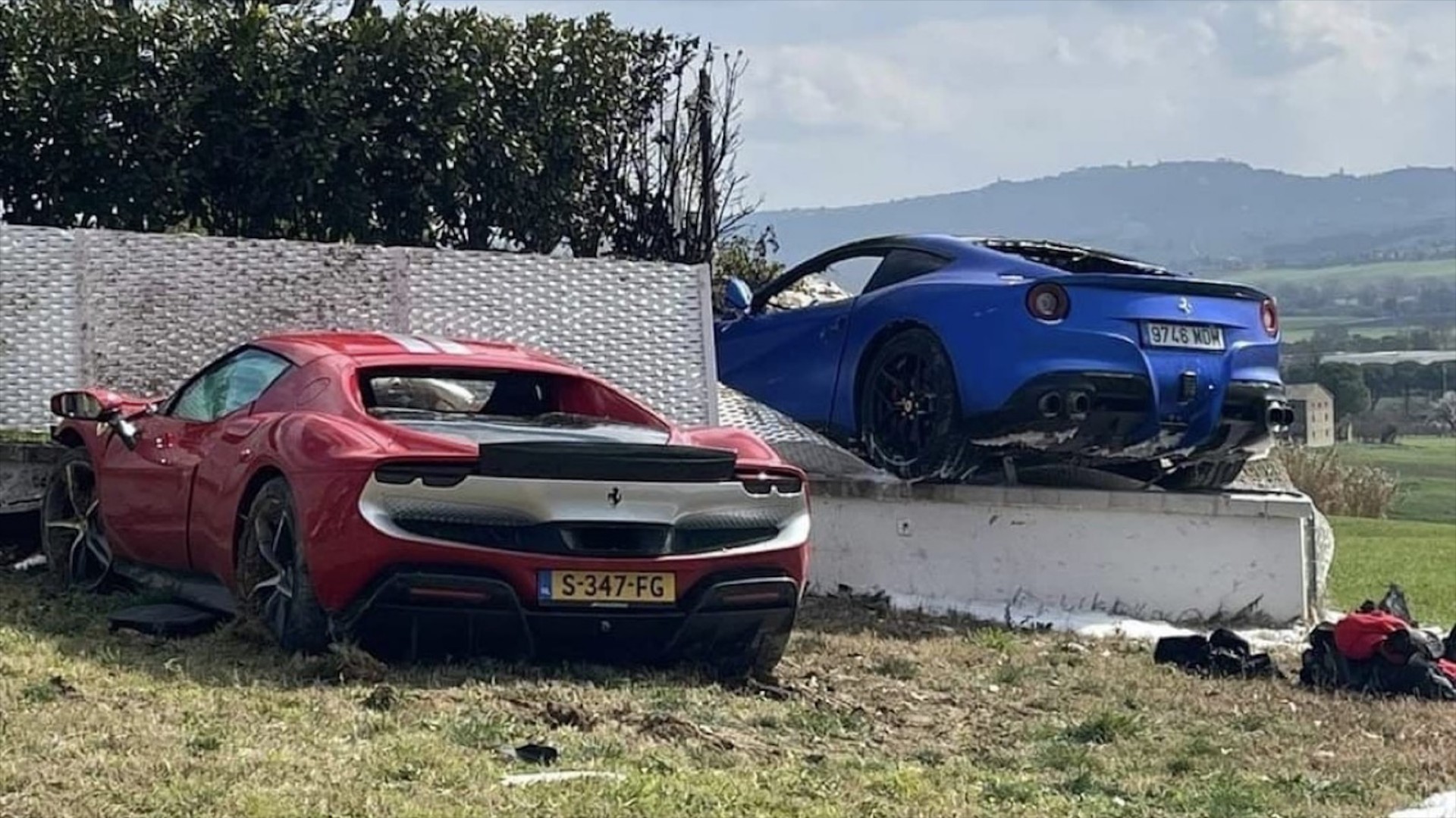 Video: Σφοδρό τρακάρισμα με δύο Ferrari μετά από... απογείωση!
