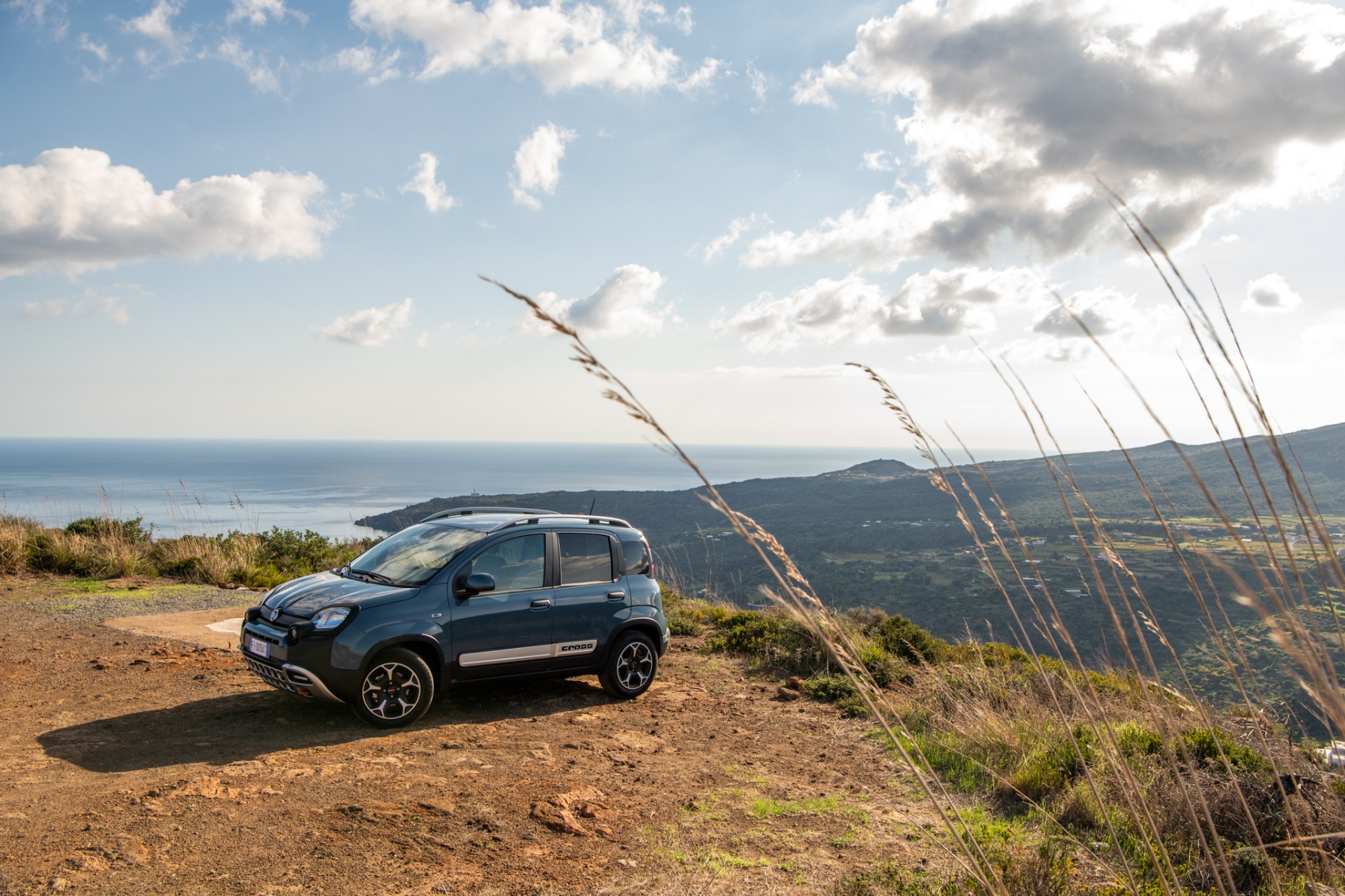 Pandelleria: Το νησί που έχει περισσότερα FIAT Panda από κατοίκους! [video]